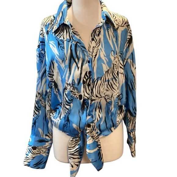 Zebra print satin blouse size Medium - Picture 3 of 12